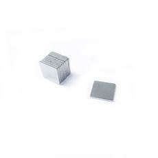 Ímã Neodímio 10x10x1 mm N35